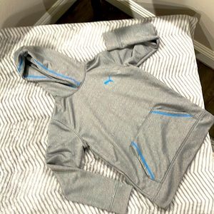 Boys Puma pullover hoodie Large
